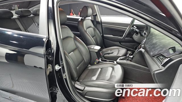 Hyundai Avante (AD) 1.6 GDI Value Plus 2018 — фото 26