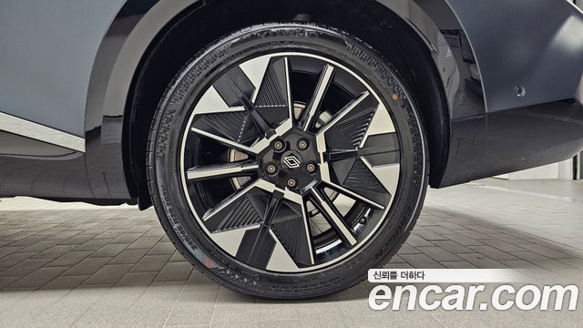 Renault Korea Filante 1.5 E-Tech Iconic 2WD 2027 — фото 21