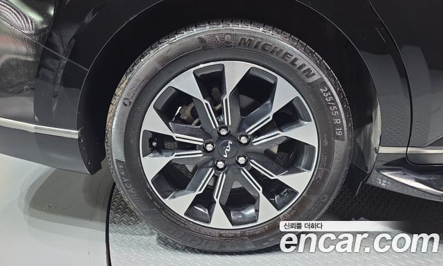 Kia Carnival (IV) Gasoline 4-Seater Hi-Limousine Signature 2022 — фото 21