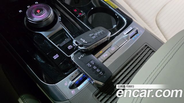 Kia Carnival (IV) Gasoline 4-Seater Hi-Limousine Signature 2022 — фото 27