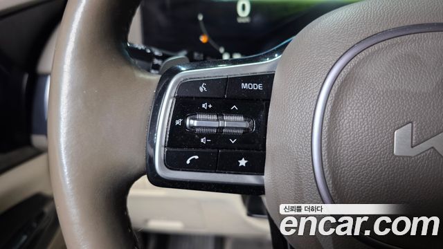 Kia Carnival (IV) Gasoline 4-Seater Hi-Limousine Signature 2022 — фото 29
