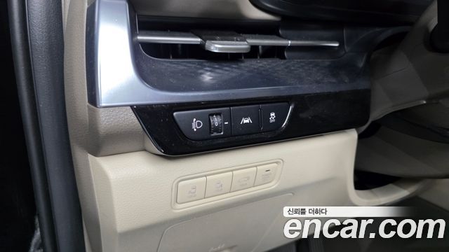 Kia Carnival (IV) Gasoline 4-Seater Hi-Limousine Signature 2022 — фото 38