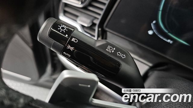 Kia Sportage Hybrid (V) Prestige 2WD 2023 — фото 27