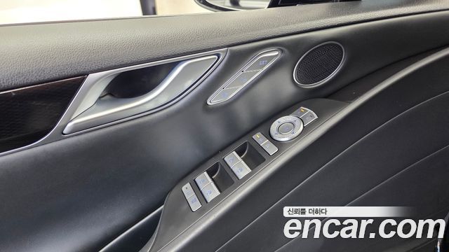 Genesis G80 (RG3) Gasoline 3.5 Turbo 2WD 2025 — фото 34