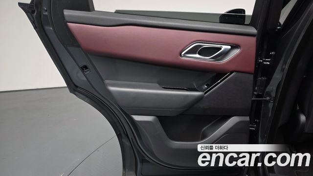 Land Rover Range Rover Velar 3.0 P400 Dynamic HSE 2025 — фото 31