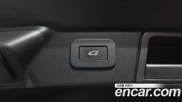 Land Rover Range Rover Velar 3.0 P400 Dynamic HSE 2025 — фото 33