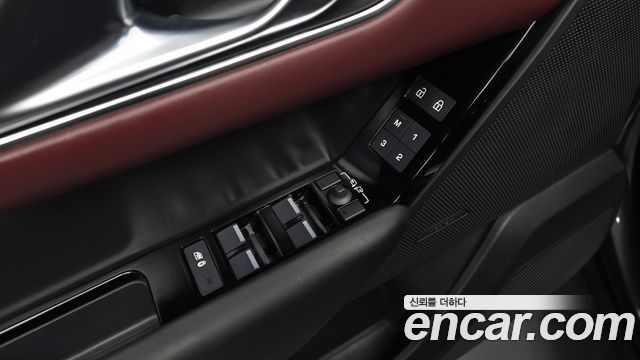 Land Rover Range Rover Velar 3.0 P400 Dynamic HSE 2025 — фото 40