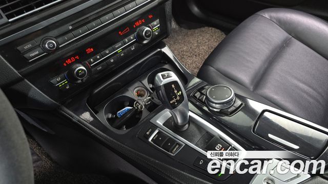 BMW 5 Series (F10) 520d M Aero Dynamic 2016 — фото 9