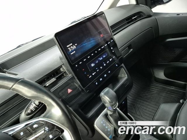Hyundai Staria Cargo 3-Seater Modern 2022 — фото 9