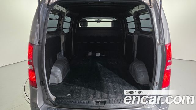 Hyundai Grand Starex Van 3-Seater Smart 2019 — фото 19