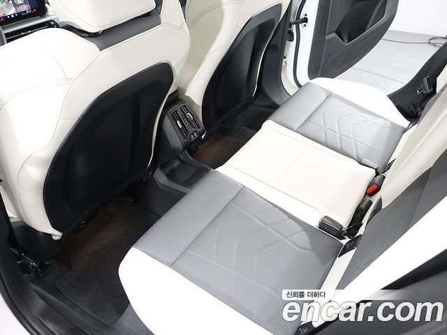 BMW X2 (U10) xDrive 20i M Sport 2025 — фото 10