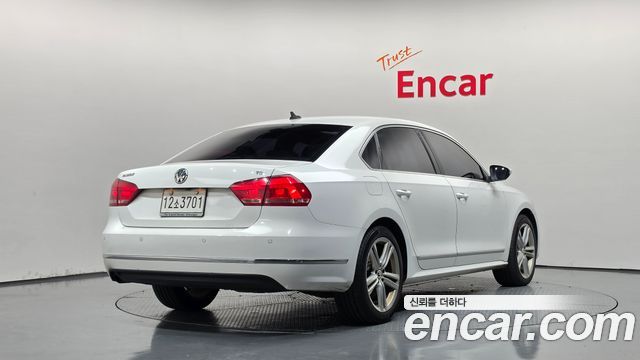 Volkswagen Passat 2.0 TDI B7 2013 — фото 2