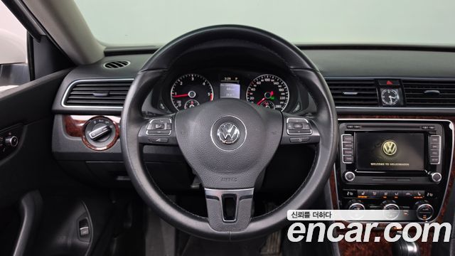 Volkswagen Passat 2.0 TDI B7 2013 — фото 13