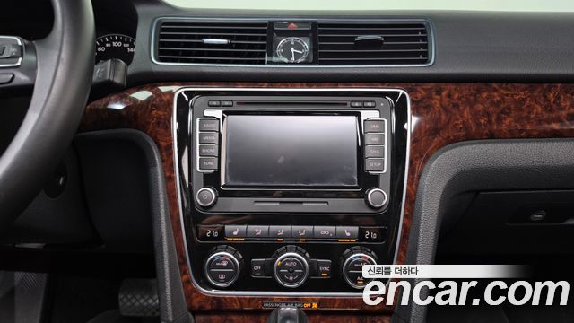 Volkswagen Passat 2.0 TDI B7 2013 — фото 14