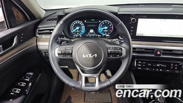 Kia K5 (III) 2.0 Signature 2022 — фото 13