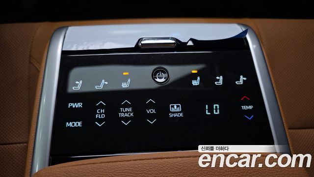 Toyota Camry (XV80) 2.5 XLE Premium Hybrid 2026 — фото 18