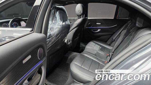 Mercedes-Benz E-Class (W213) E250 AMG Line 2023 — фото 12