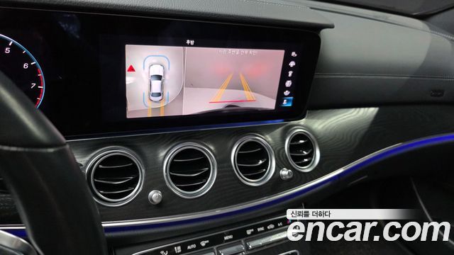 Mercedes-Benz E-Class (W213) E250 AMG Line 2023 — фото 15