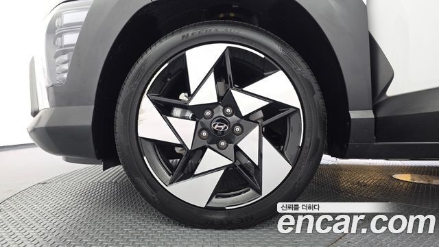 Hyundai Kona (SX2) Gasoline 1.6 Turbo 2WD Inspiration 2023 — фото 5