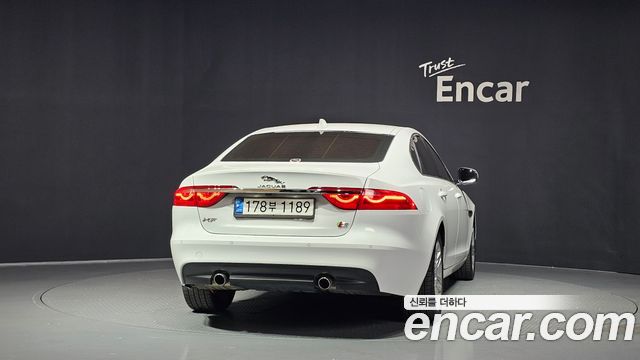 Jaguar XF (X260) 25t Prestige 2018 — фото 4