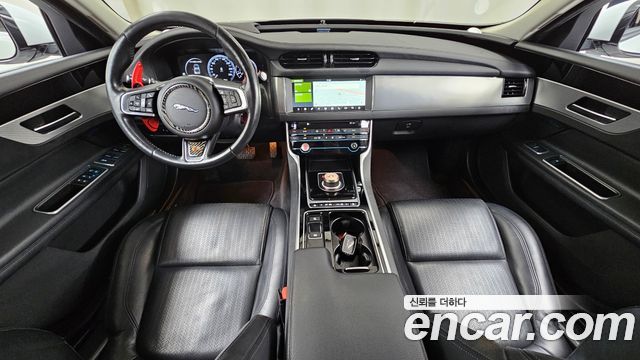 Jaguar XF (X260) 25t Prestige 2018 — фото 7