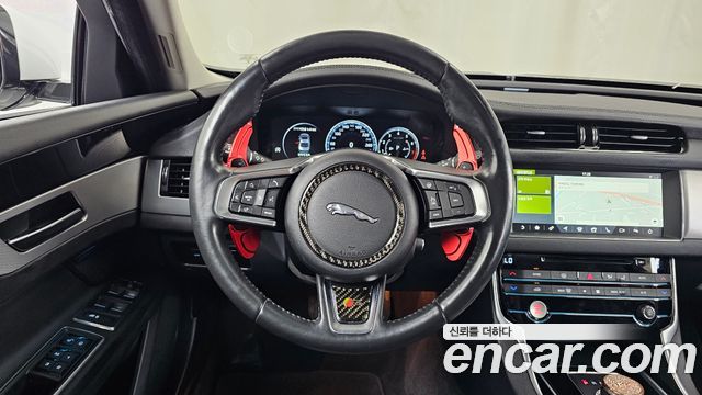 Jaguar XF (X260) 25t Prestige 2018 — фото 13
