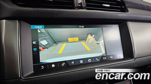 Jaguar XF (X260) 25t Prestige 2018 — фото 15