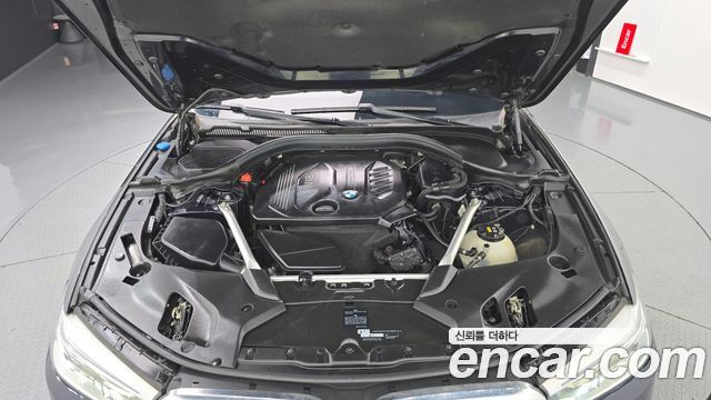 BMW 5 Series (G30) 520d xDrive M Sport Package Plus 2018 — фото 6