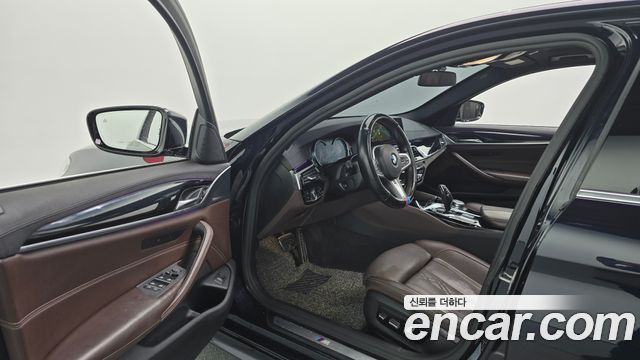 BMW 5 Series (G30) 520d xDrive M Sport Package Plus 2018 — фото 10