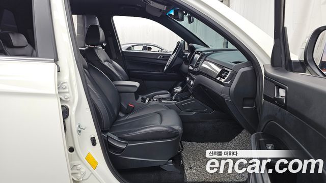 KG Mobility (SsangYong) Rexton Sports Khan Diesel 2.2 4WD Prestige Special (5-Link) 2021 — фото 11
