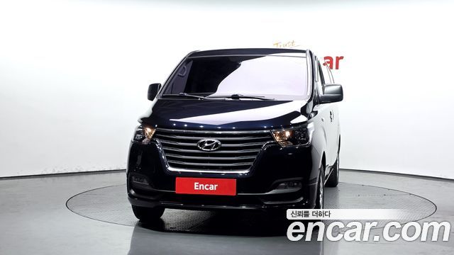 Hyundai Grand Starex Van 3-Seater Smart 2020 — фото 3