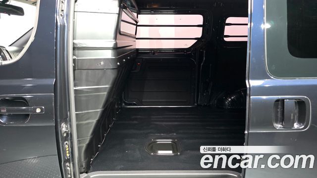 Hyundai Grand Starex Van 3-Seater Smart 2020 — фото 11