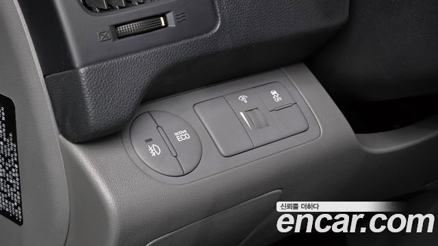 Hyundai Grand Starex Van 3-Seater Smart 2020 — фото 15