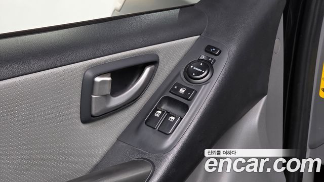 Hyundai Grand Starex Van 3-Seater Smart 2020 — фото 16