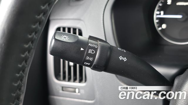 Hyundai Grand Starex Van 3-Seater Smart 2020 — фото 17