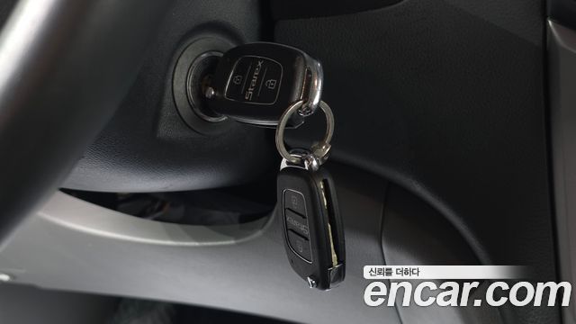 Hyundai Grand Starex Van 3-Seater Smart 2020 — фото 18