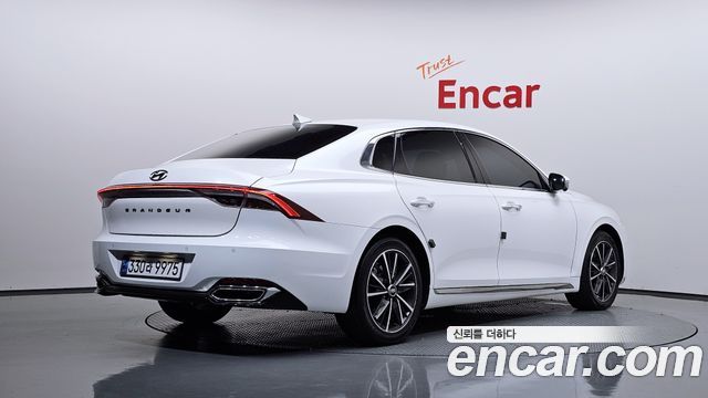 Hyundai Grandeur (IG) 2.5 Le Blanc 2023 — фото 2