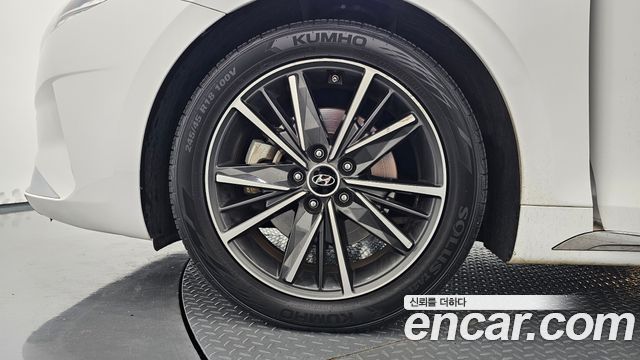 Hyundai Grandeur (IG) 2.5 Le Blanc 2023 — фото 5