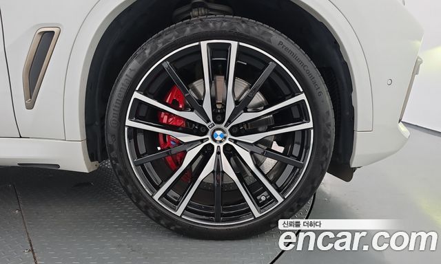 BMW X5 (G05) M50i 2022 — фото 21