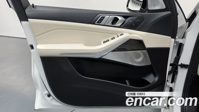 BMW X5 (G05) M50i 2022 — фото 24