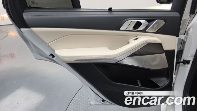 BMW X5 (G05) M50i 2022 — фото 25