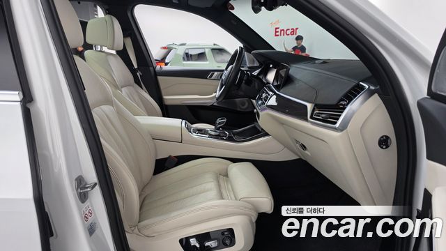BMW X5 (G05) M50i 2022 — фото 26