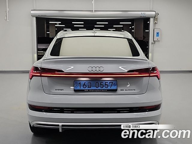 Audi e-tron 55 Quattro Sportback 2022 — фото 3