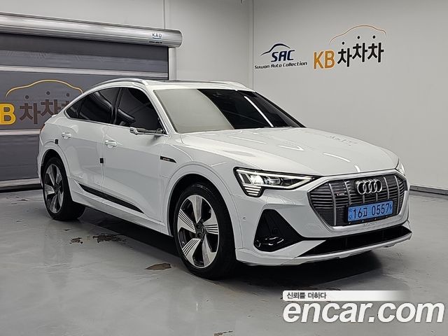Audi e-tron 55 Quattro Sportback 2022 — фото 4