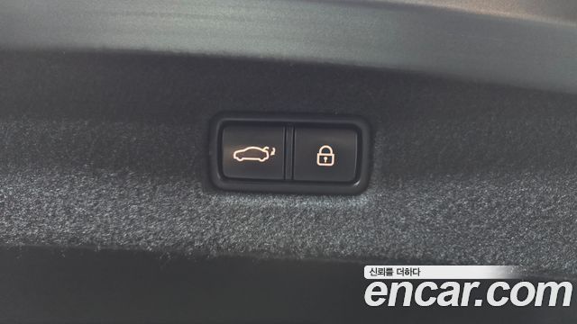 Genesis G90 5.0 AWD Prestige 2019 — фото 17