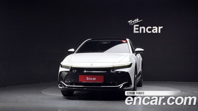 Toyota Crown Crossover 2.5 4WD Hybrid 2024 — фото 3