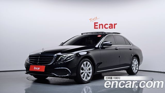 Mercedes-Benz E-Class (W213) E300 4MATIC Exclusive 2017 — фото 1