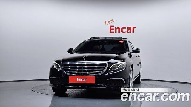 Mercedes-Benz E-Class (W213) E300 4MATIC Exclusive 2017 — фото 3