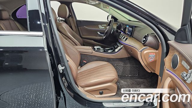 Mercedes-Benz E-Class (W213) E300 4MATIC Exclusive 2017 — фото 15