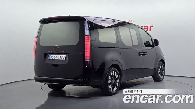 Hyundai Staria HEV 1.6 Lounge 9-Seater Inspiration 2025 — фото 2